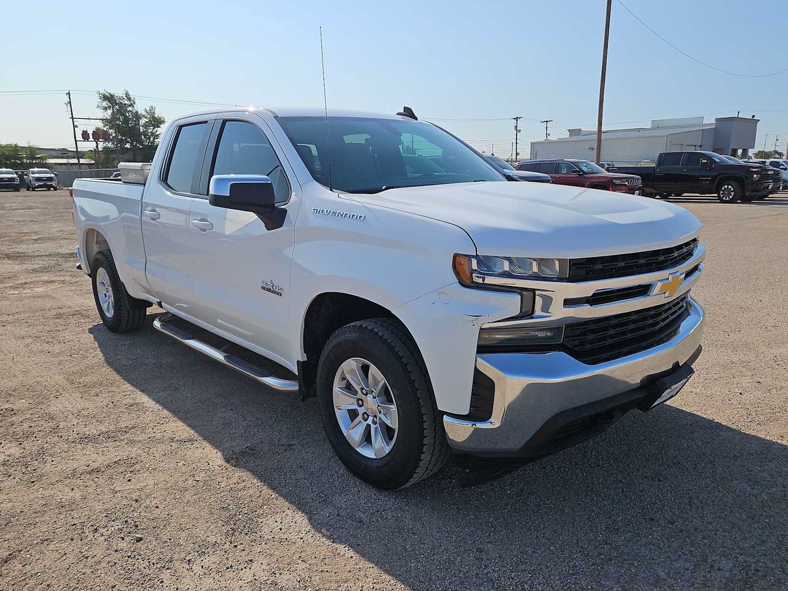 Used 2019 Chevrolet Silverado 1500 LT w/ Texas Edition AWD/4WD image 2