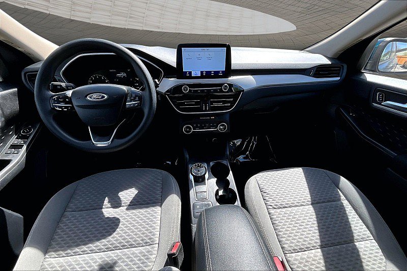 Used 2020 Ford Escape SE image 15