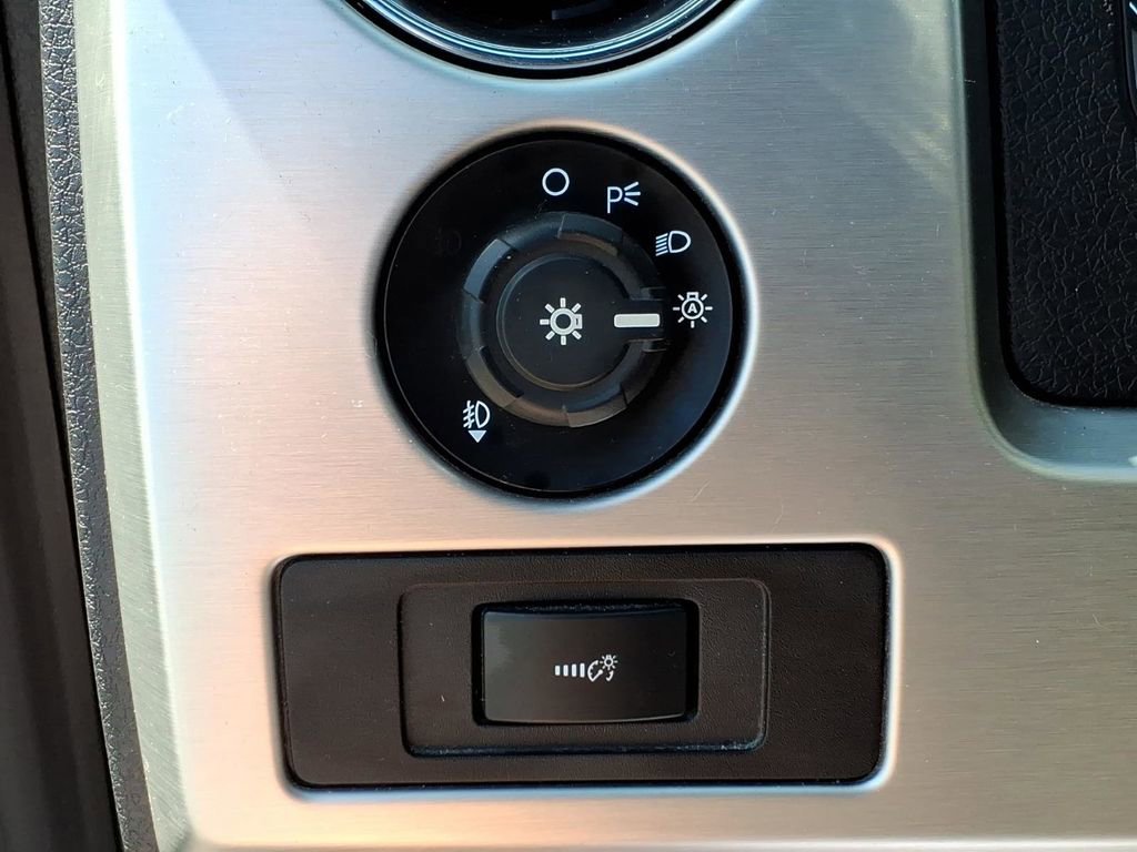 Used 2014 Ford F150 Platinum AWD/4WD image 17
