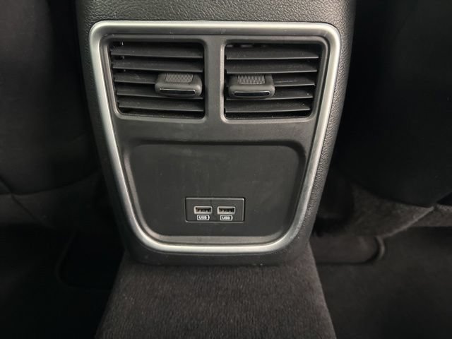 Used 2023 Chrysler 300 Touring AWD/4WD image 28