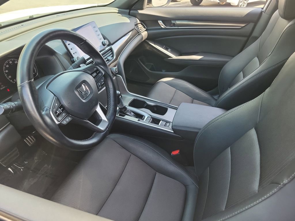 Used 2020 Honda Accord Sport image 3