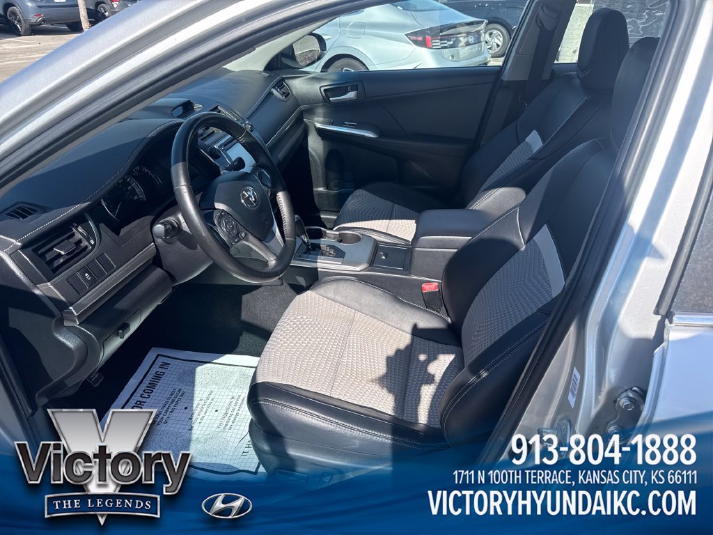 Used 2012 Toyota Camry SE FWD image 9