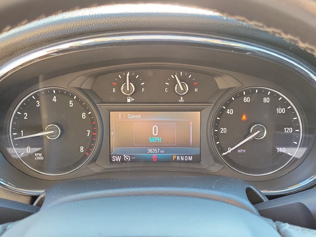 Used 2022 Buick Encore Preferred AWD/4WD image 22