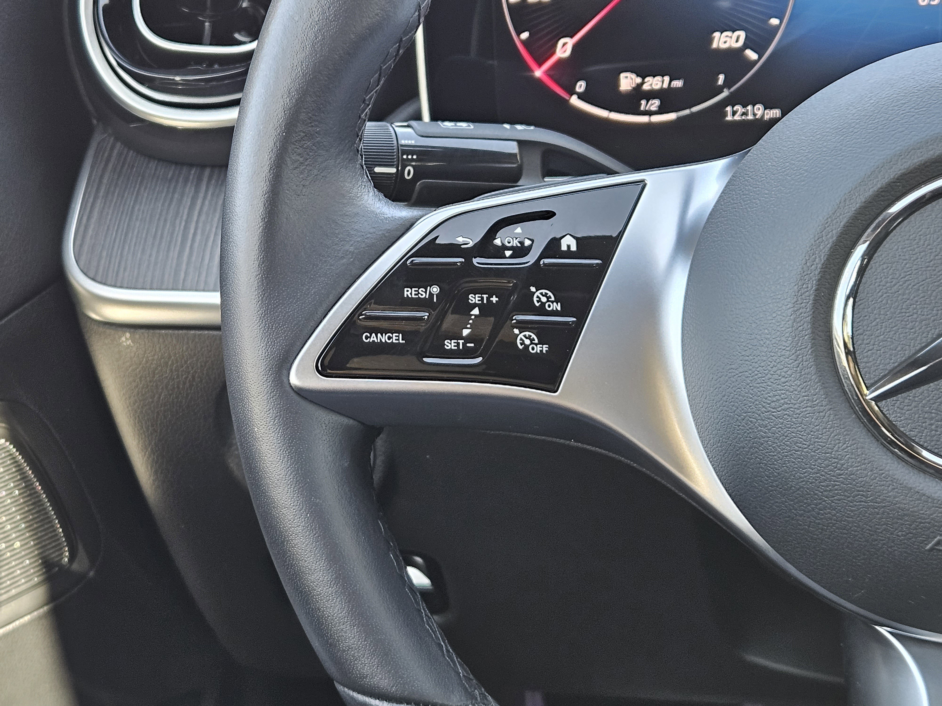 Certified 2025 Mercedes-Benz C 300 Sedan image 28