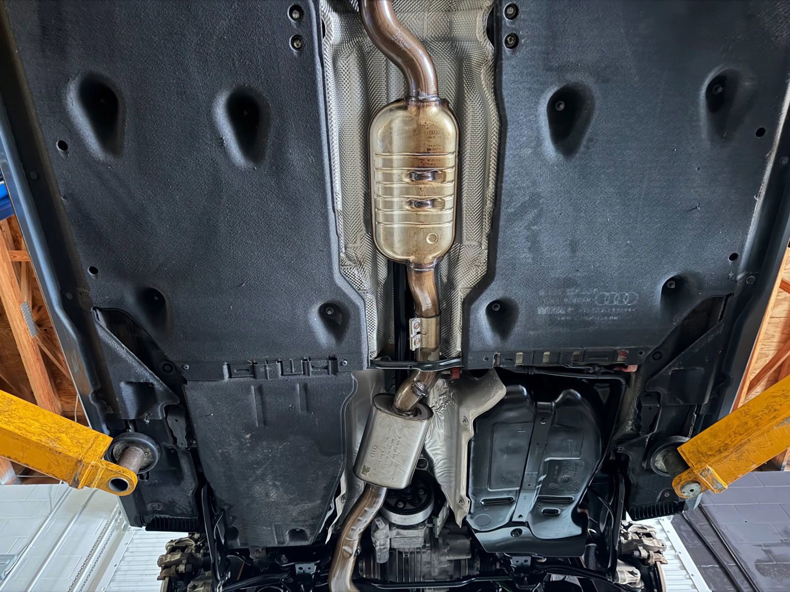 Used 2016 Audi TT 2.0T w/ Technology Package image 39