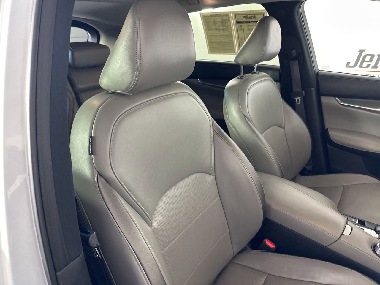 Used 2023 INFINITI QX50 Luxe image 35