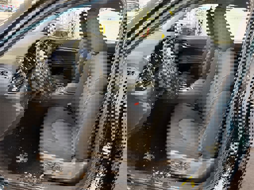 Used 2020 Toyota Camry LE image 16