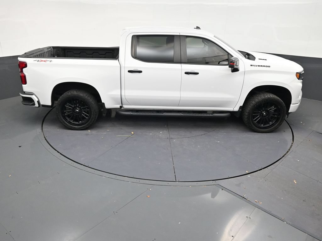 Used 2024 Chevrolet Silverado 1500 RST w/ Redline Edition AWD/4WD image 17