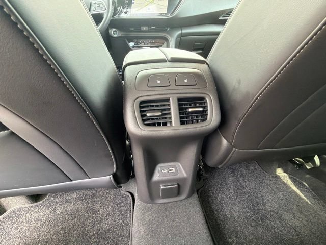 Used 2023 Buick Envision Avenir AWD/4WD image 15