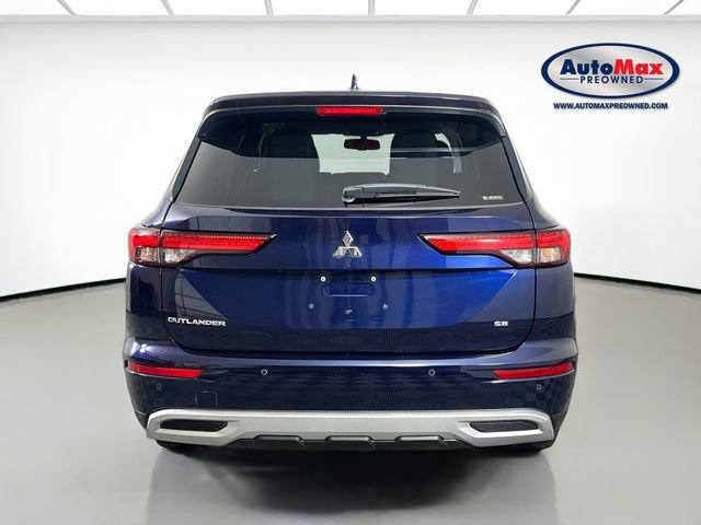 Used 2022 Mitsubishi Outlander SE image 8