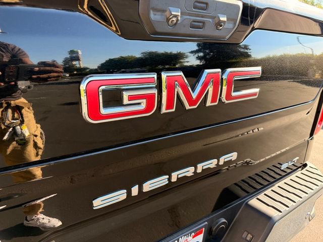Used 2022 GMC Sierra 1500 SLT w/ SLT Premium Plus Package AWD/4WD image 24