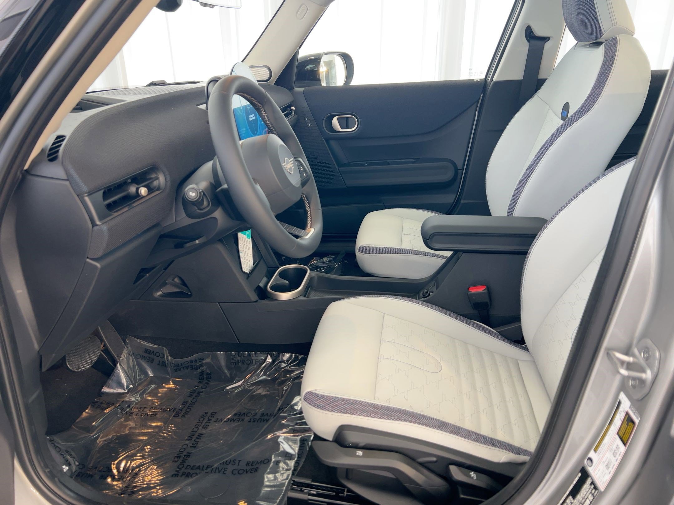 New 2026 MINI Cooper 4-Door Hardtop FWD image 5