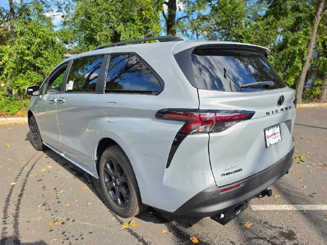 New 2026 Toyota Sienna XLE Woodland Edition AWD/4WD image 4