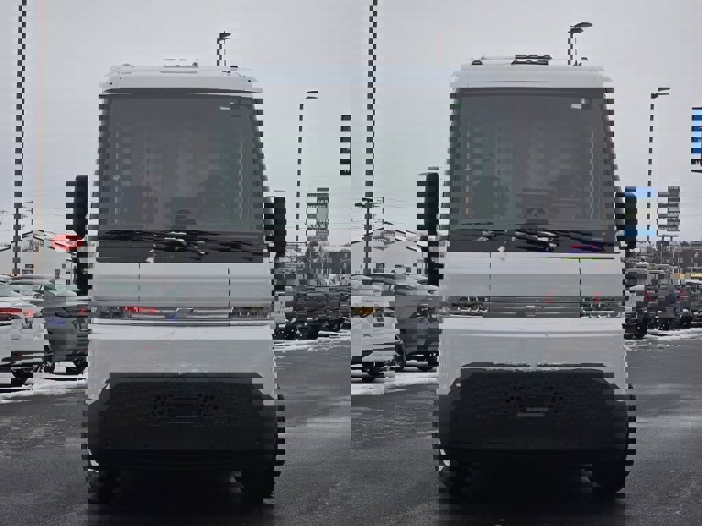 New 2025 Chevrolet Brightdrop 600 w/ Power Door Package image 6