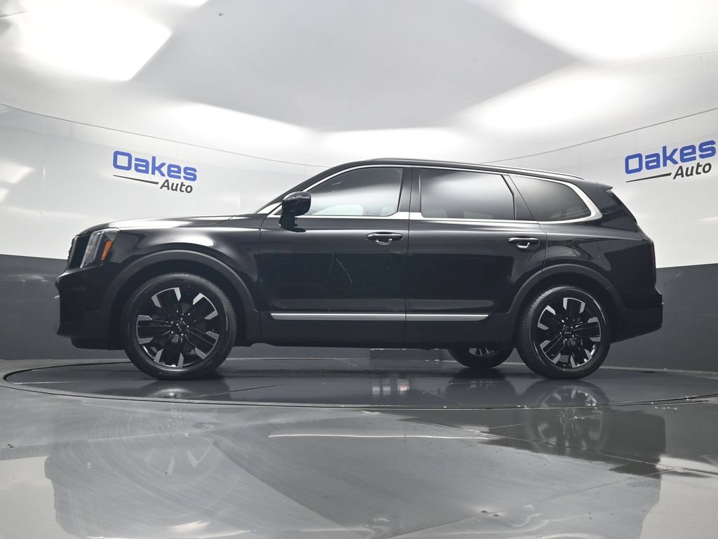 Certified 2025 Kia Telluride SX Prestige AWD/4WD image 45