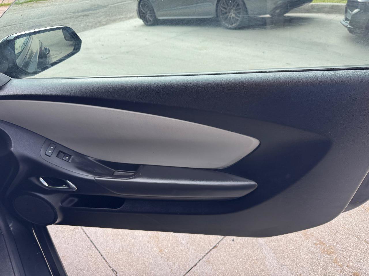 Used 2015 Chevrolet Camaro LS RWD image 18