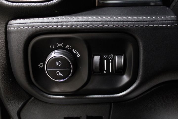 Used 2022 RAM 2500 Limited image 41