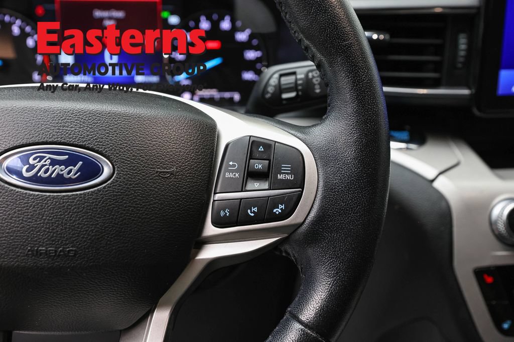 Used 2023 Ford Explorer XLT w/ Equipment Group 202A AWD/4WD image 15