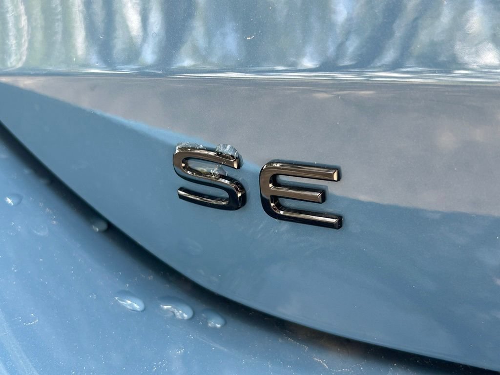 New 2026 Volkswagen Tiguan SE R-Line FWD image 41