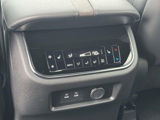 New 2026 Nissan Armada Platinum image 20