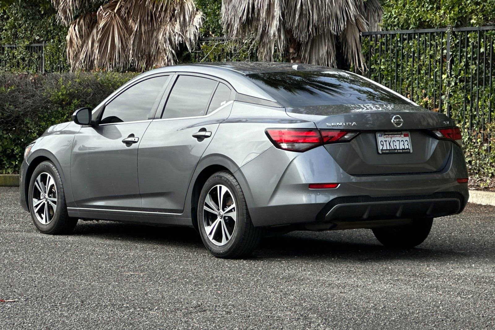 Used 2022 Nissan Sentra SV image 5