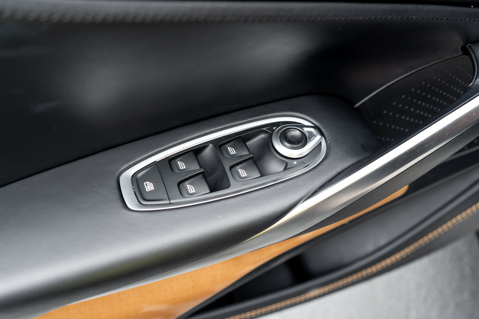 Used 2023 Aston Martin DBX 707 AWD/4WD image 21