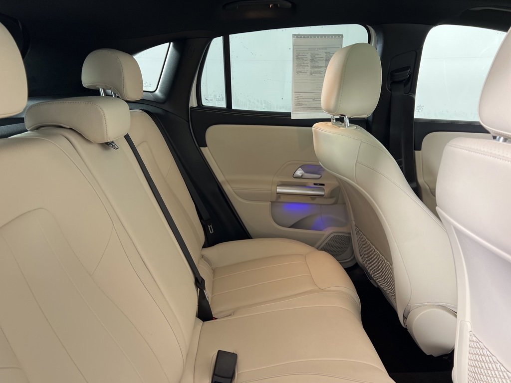 Certified 2022 Mercedes-Benz GLA 250 4MATIC image 16