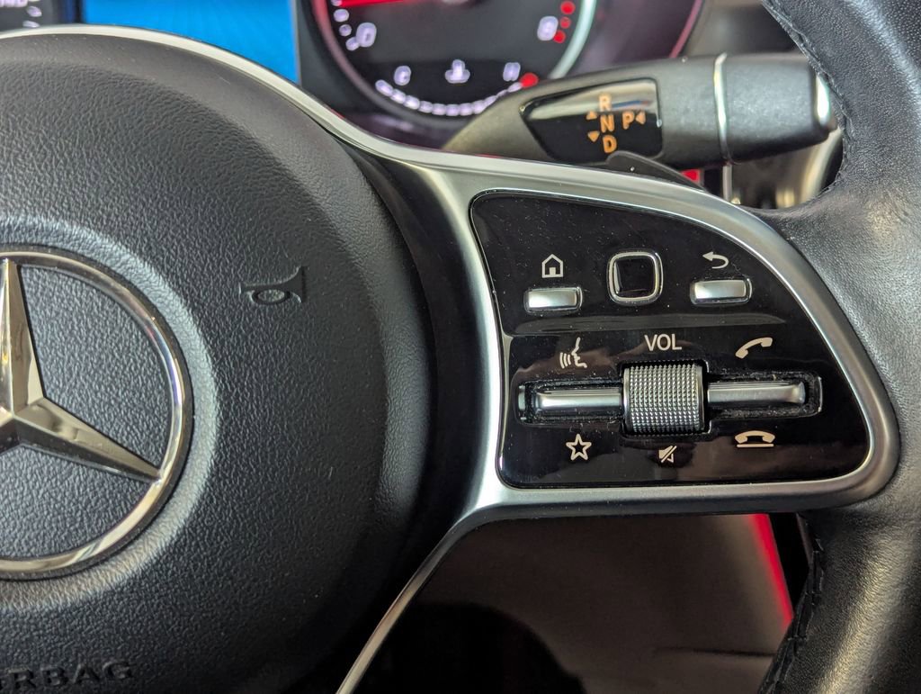 Used 2020 Mercedes-Benz GLC 300 image 38