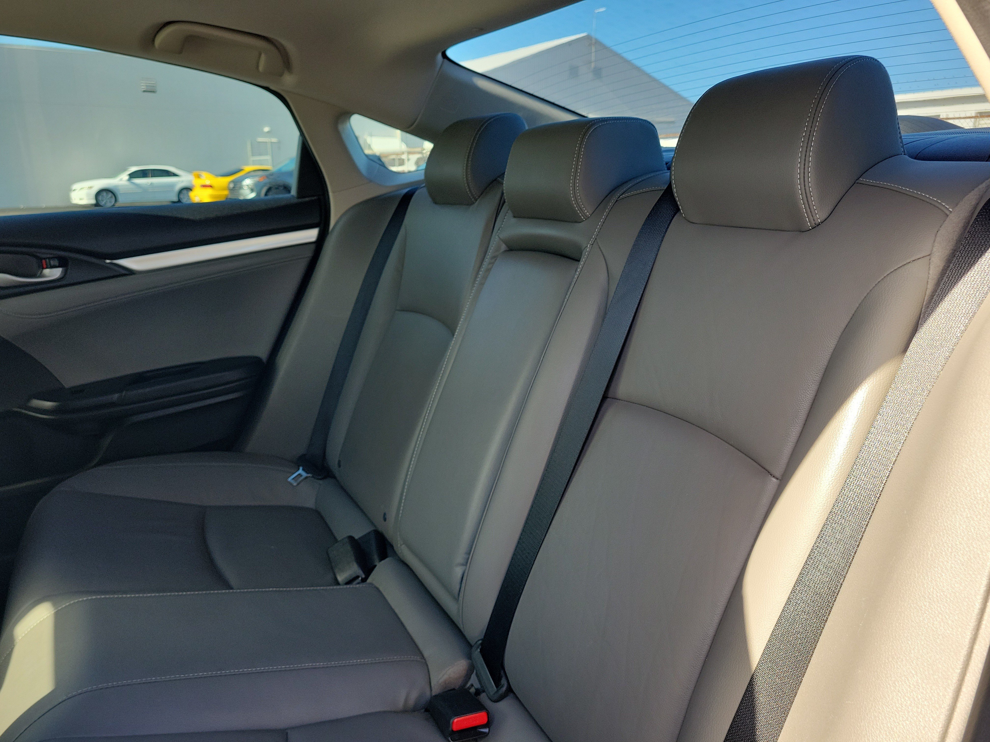 Used 2019 Honda Civic EX-L image 9