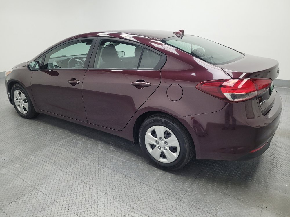 Used 2017 Kia Forte LX w/ LX Popular Package FWD image 3