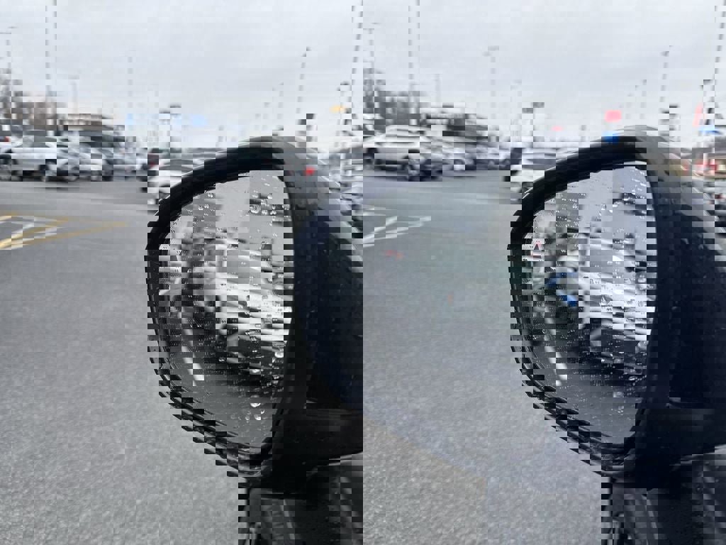 New 2025 Mitsubishi Outlander SE image 24