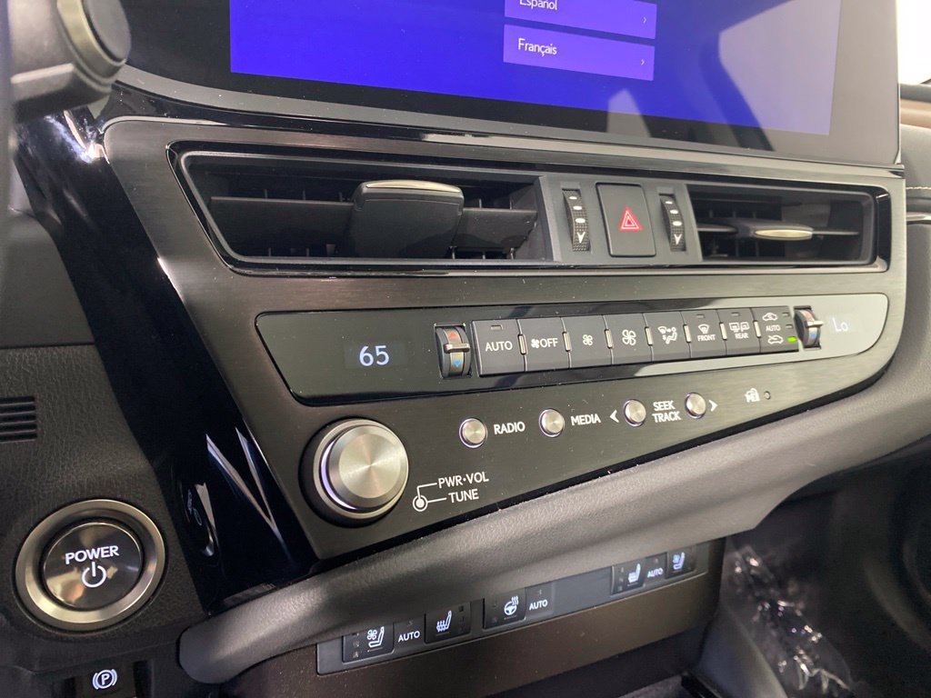Certified 2024 Lexus ES 300h w/ Premium Package FWD image 21