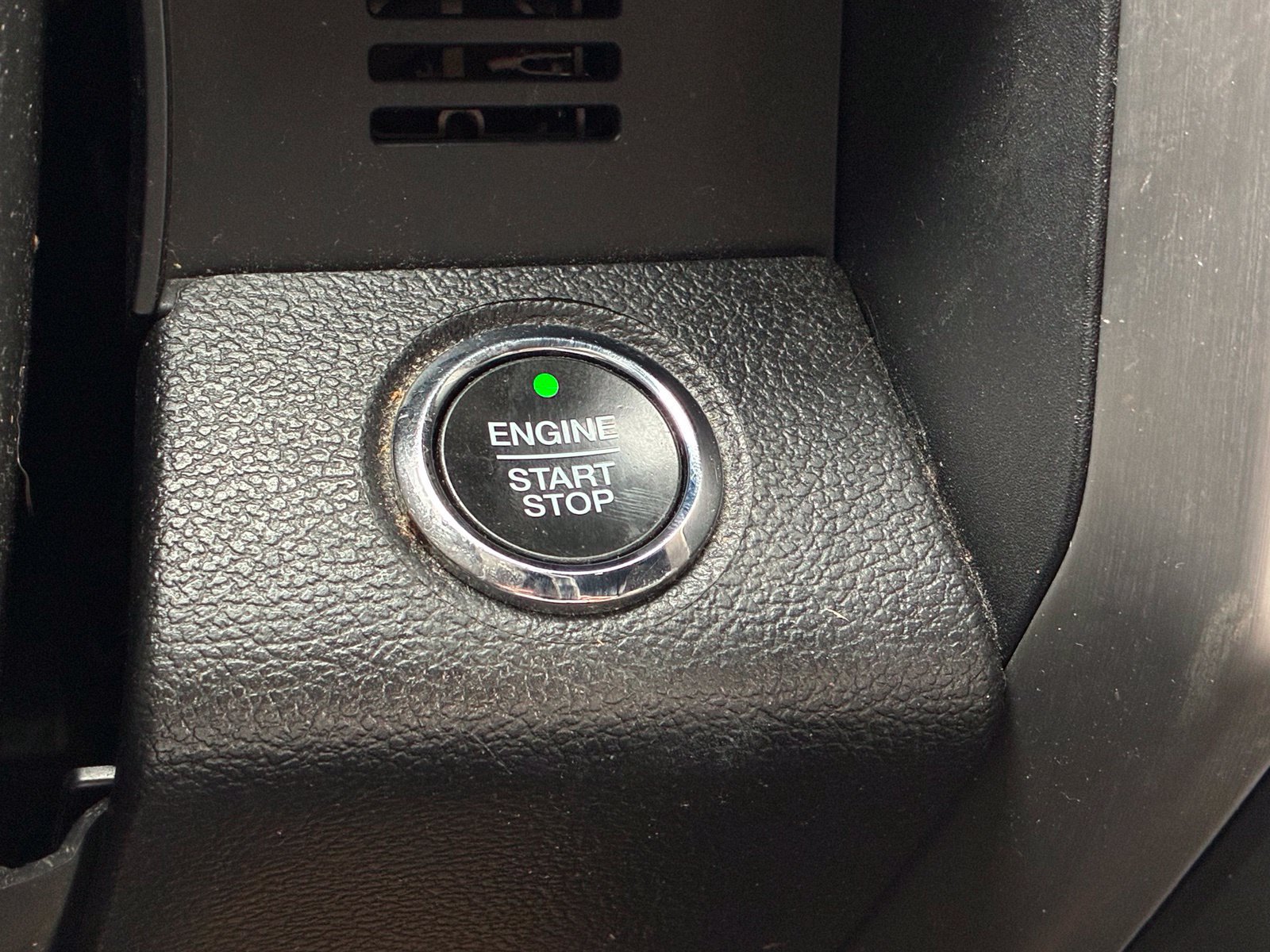 Used 2018 Ford F150 Platinum w/ Equipment Group 701A Luxury AWD/4WD image 22