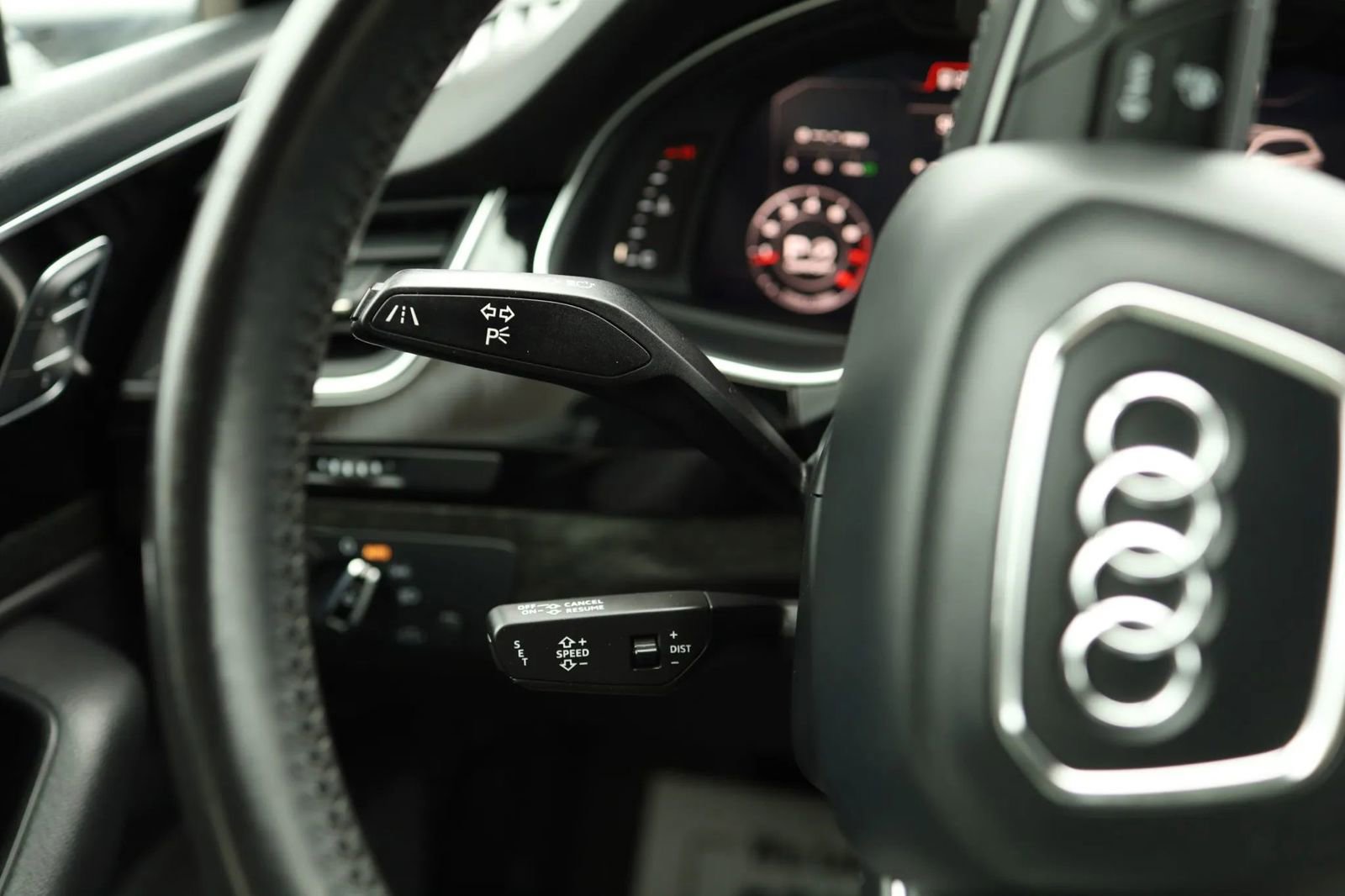 Used 2017 Audi Q7 3.0T Premium Plus w/ Premium Plus Package image 24