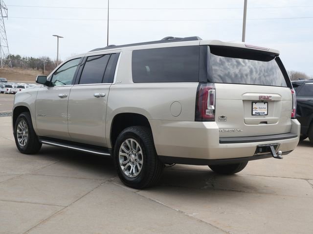 Used 2017 GMC Yukon XL SLT image 5