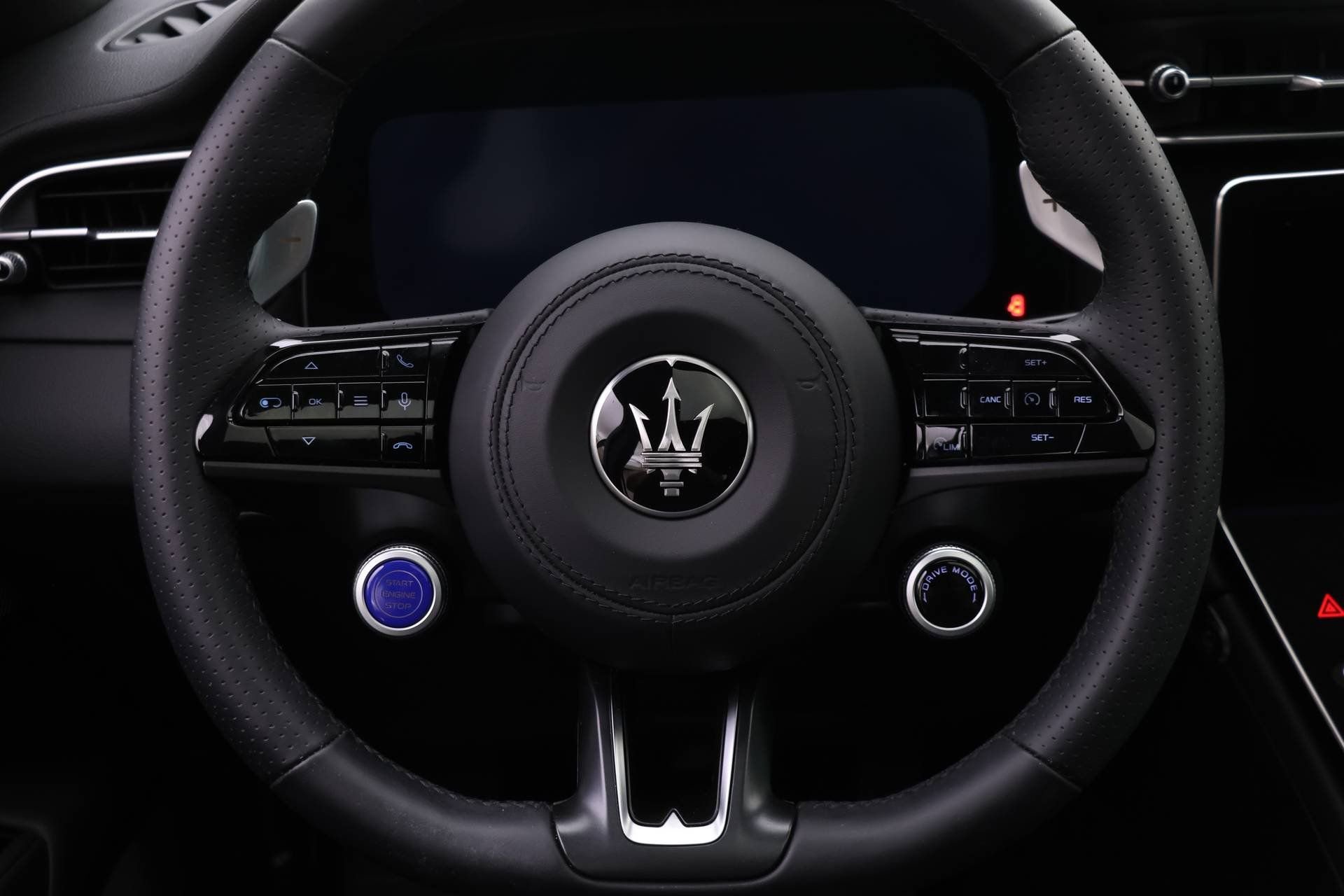 New 2024 Maserati Grecale GT image 13