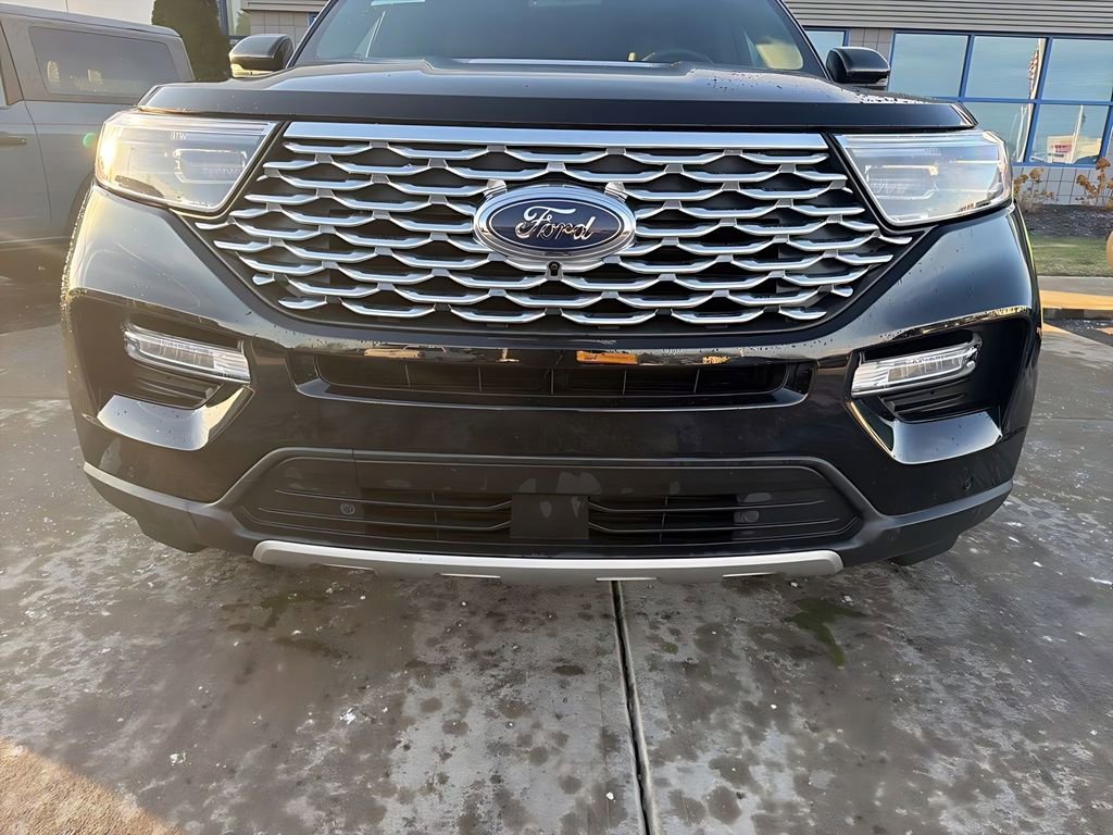 Certified 2023 Ford Explorer Platinum w/ Technology Package image 10