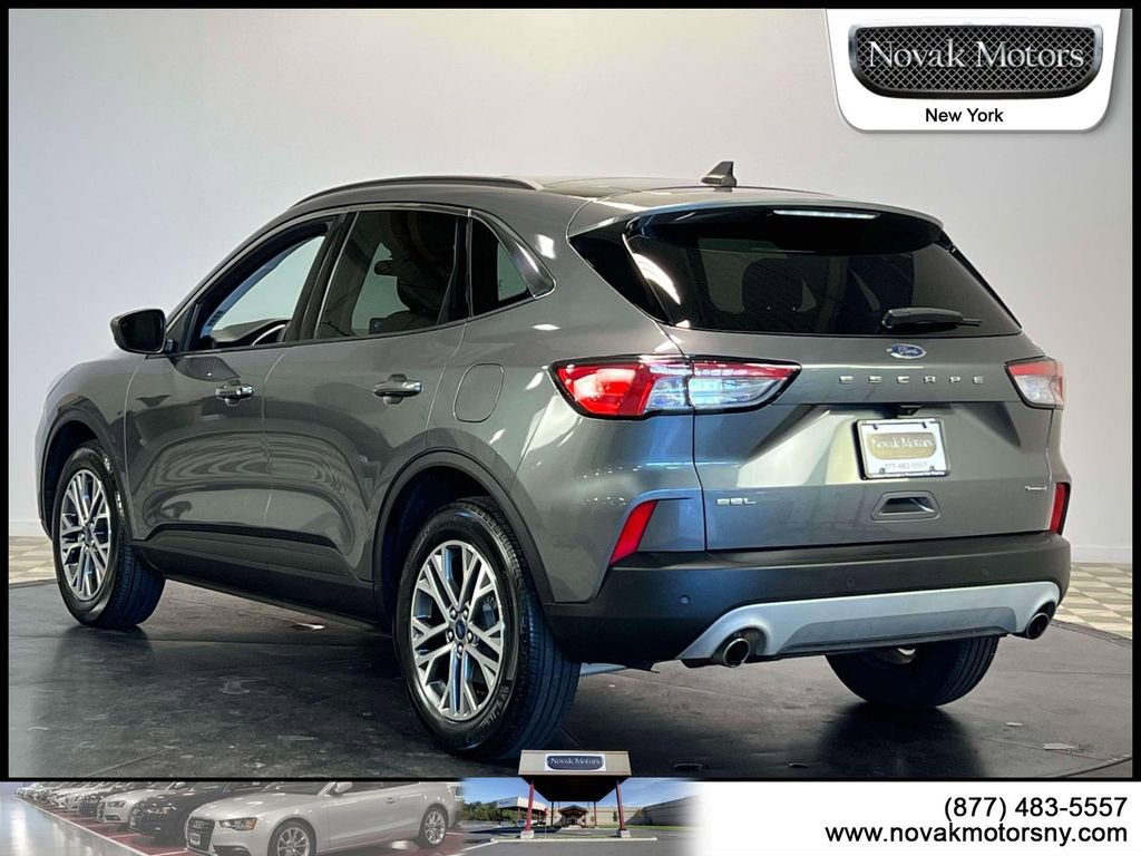Used 2022 Ford Escape SEL w/ Technology Package AWD/4WD image 6