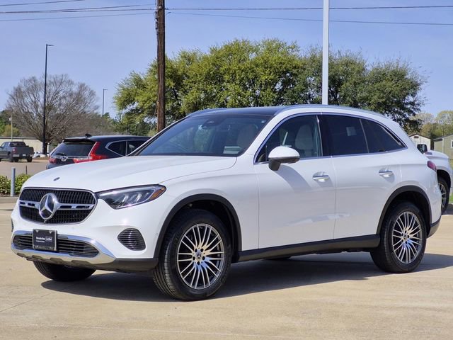 Certified 2025 Mercedes-Benz GLC 300 GLC 300 image 3