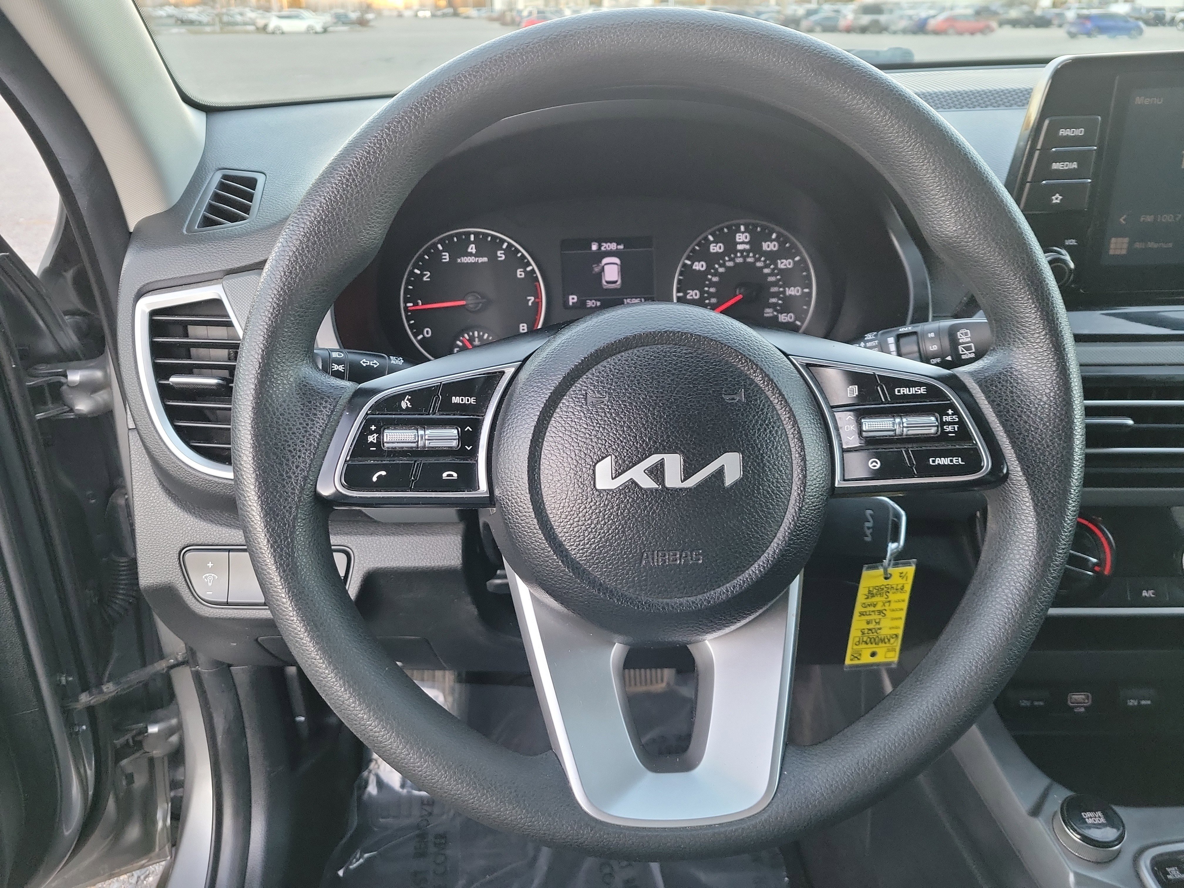 Used 2023 Kia Seltos LX image 21