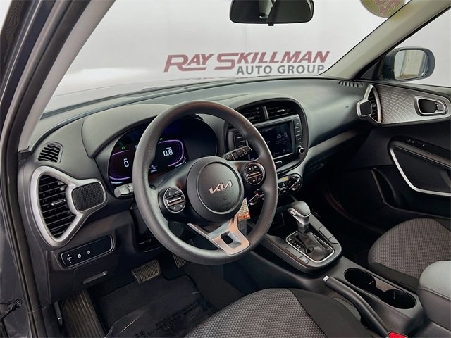 Used 2023 Kia Soul LX image 30