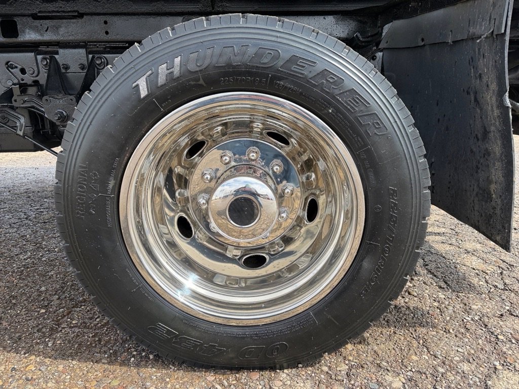 Used 2020 Ford F550 4x4 Regular Cab Super Duty image 24