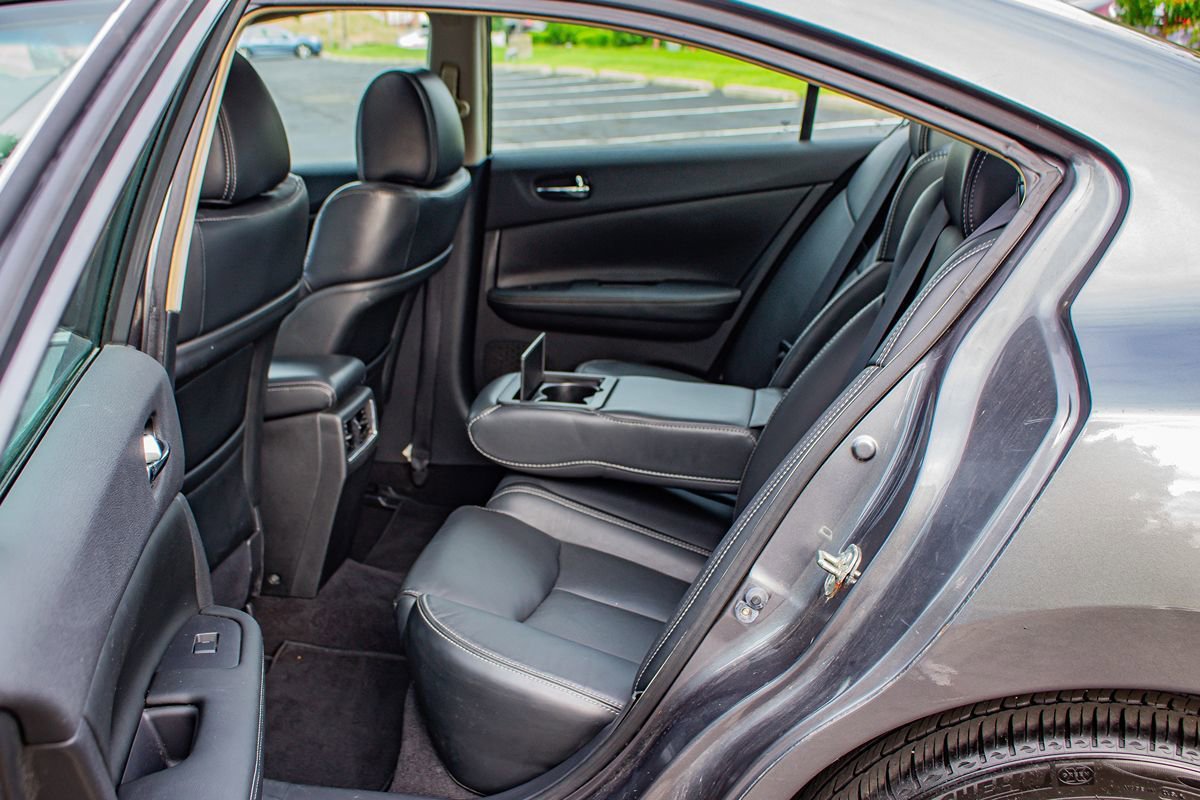 Used 2014 Nissan Maxima 3.5 SV w/ Sport Package FWD image 14
