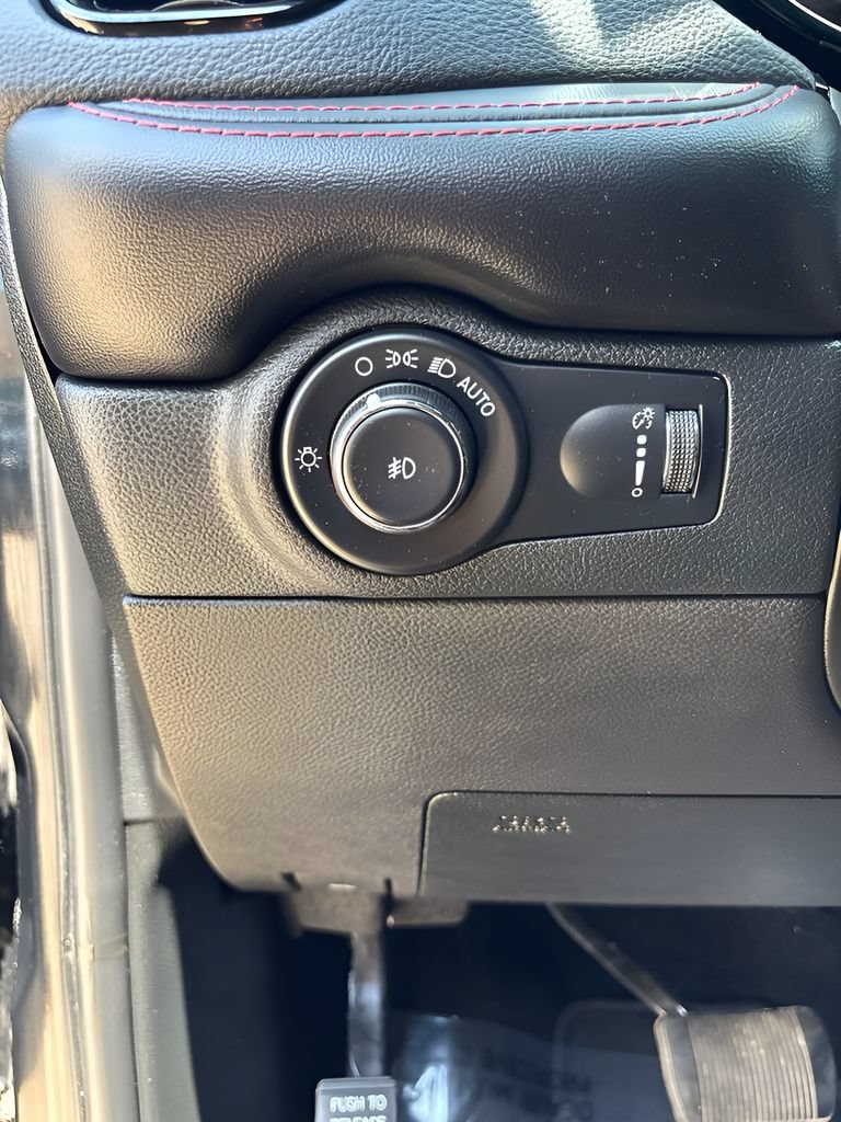 Used 2023 Dodge Durango GT AWD/4WD image 12