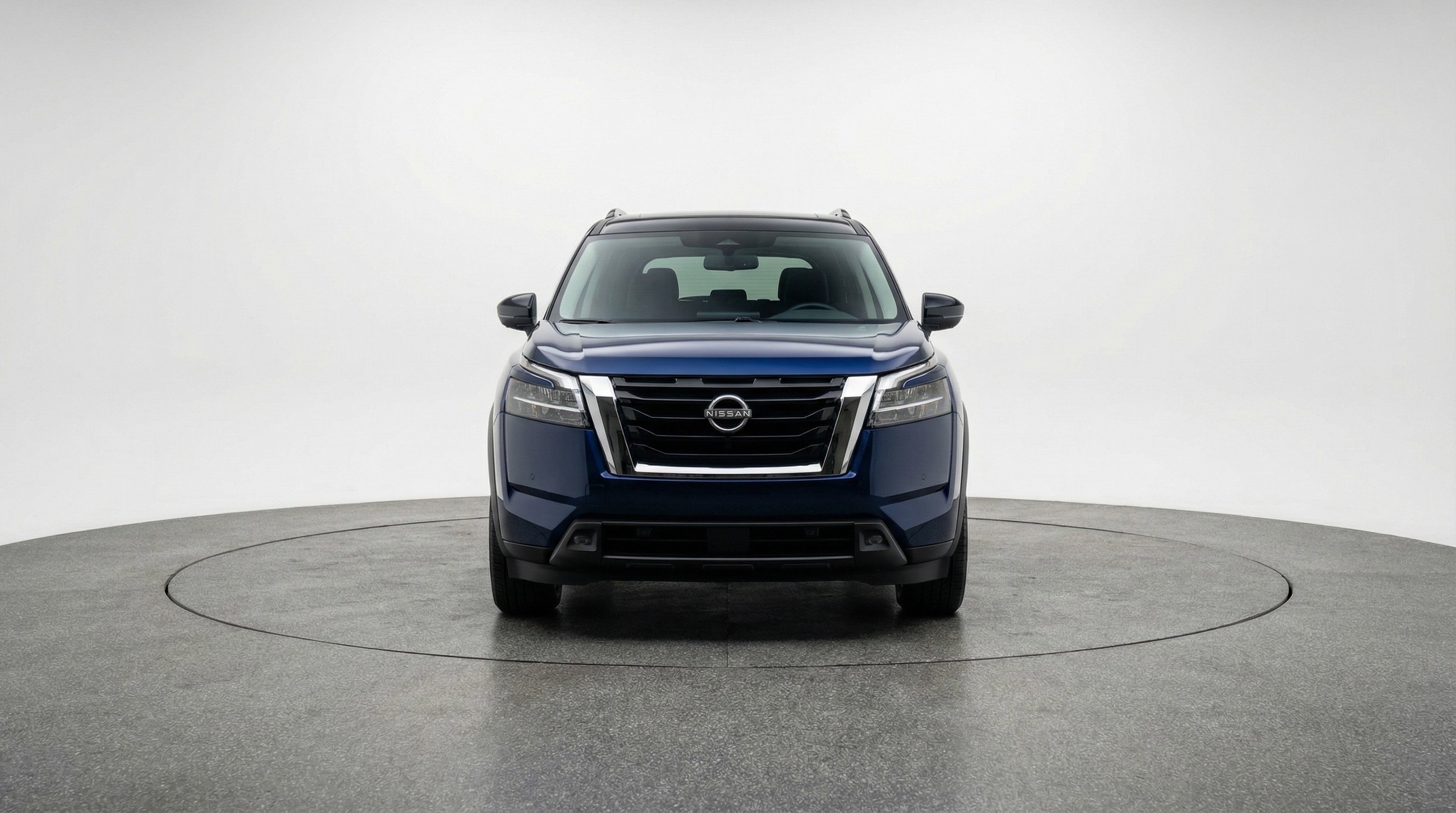 Used 2025 Nissan Pathfinder SV image 2