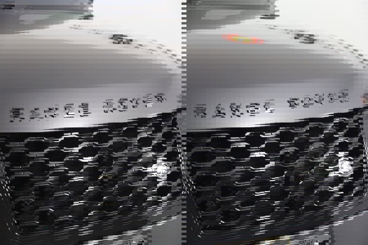 Used 2021 Land Rover Range Rover P525 Westminster Edition image 19