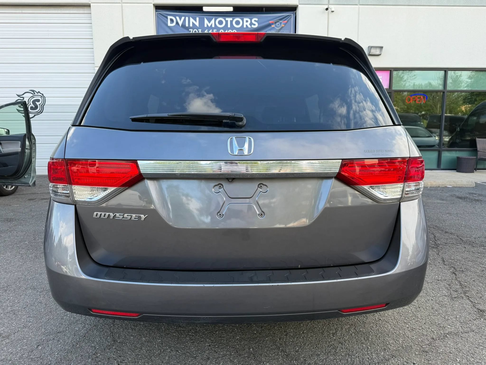 Used 2015 Honda Odyssey LX image 13