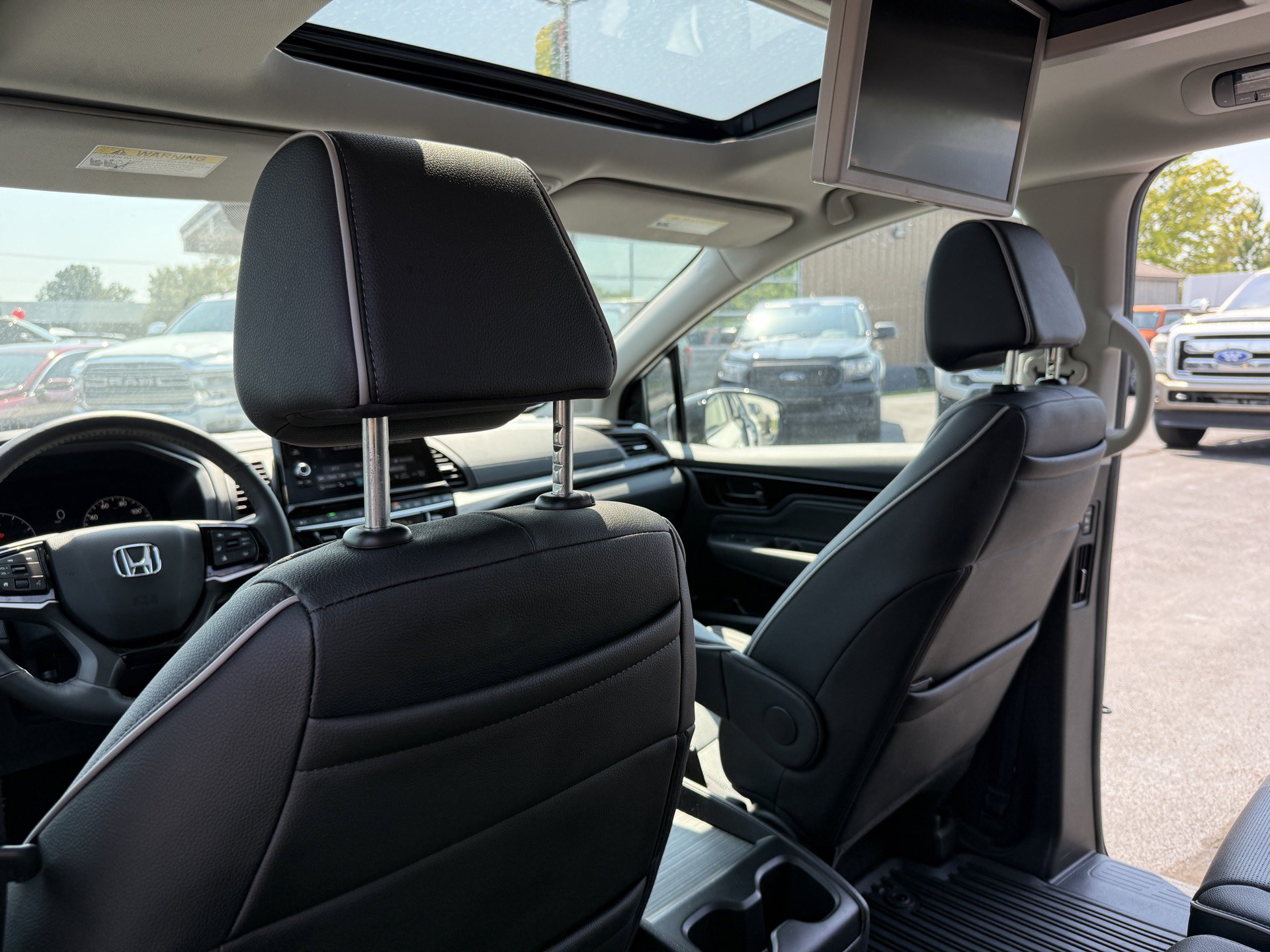 Used 2026 Honda Odyssey Elite image 31