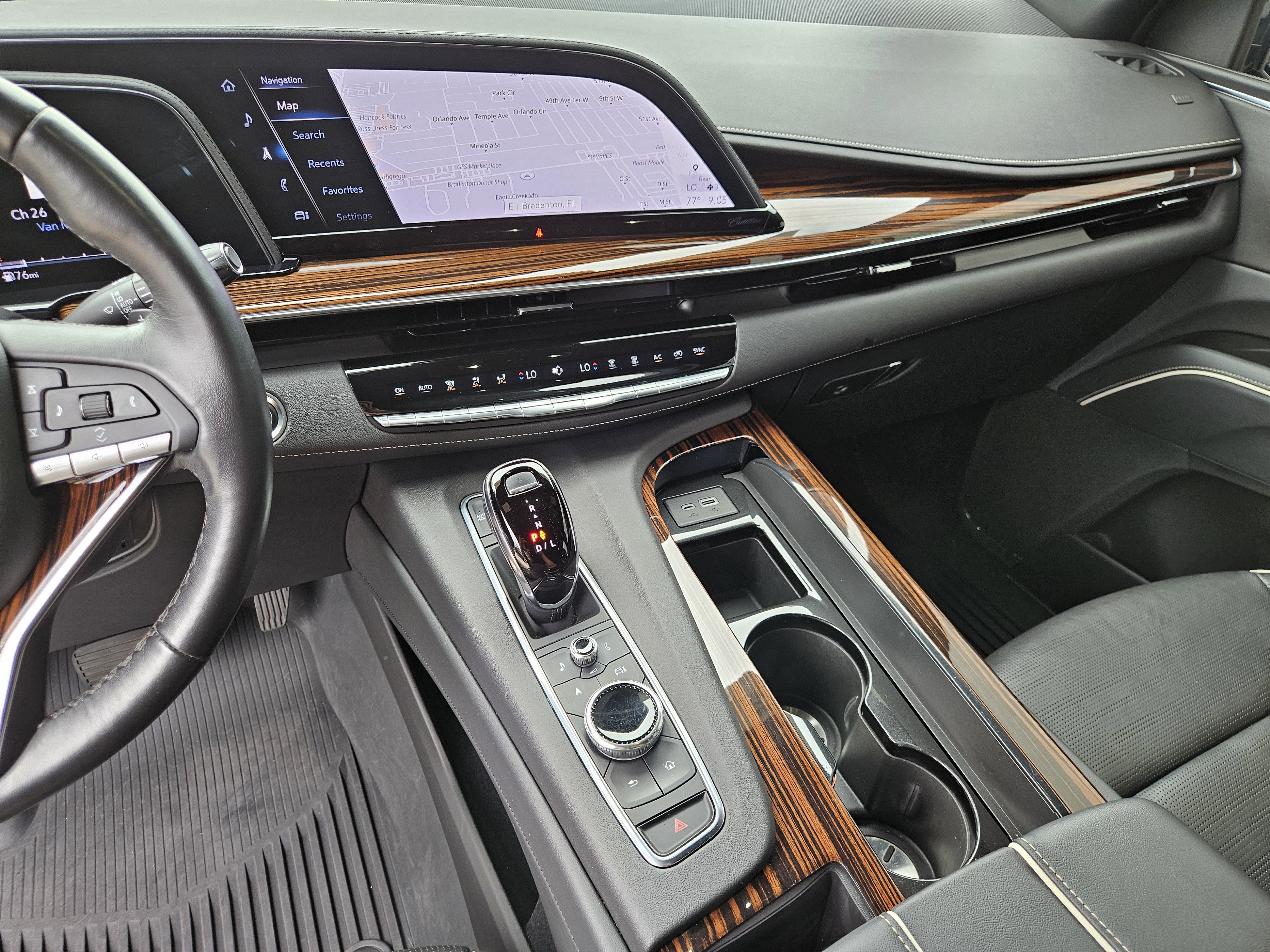 Certified 2023 Cadillac Escalade ESV Premium Luxury image 25