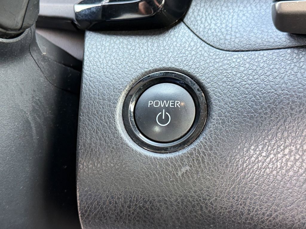 Used 2025 Toyota Camry LE image 17